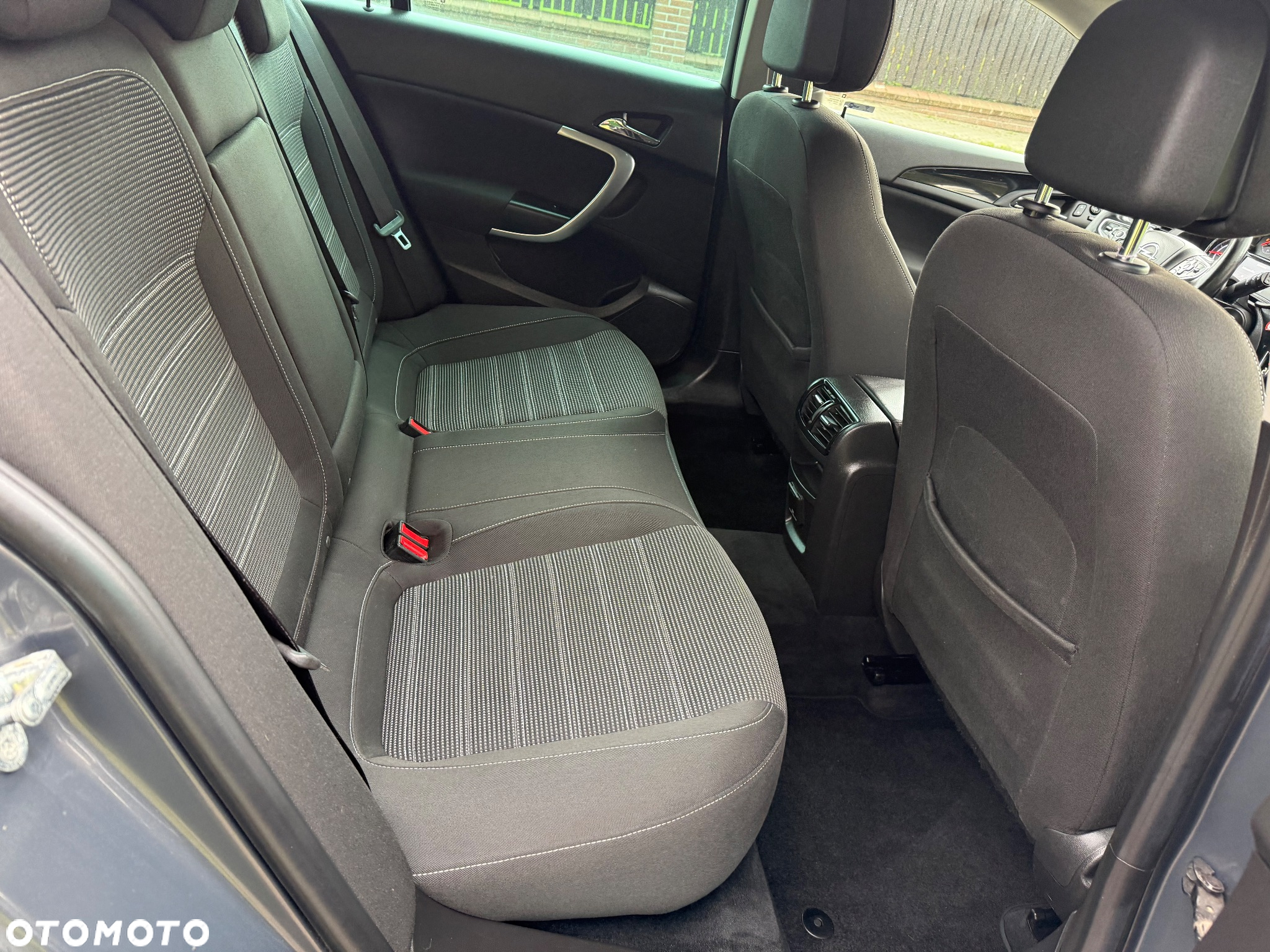 Opel Insignia - 18