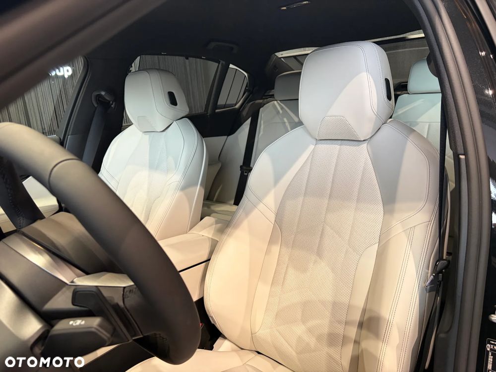 BMW Seria 5 520i mHEV M Sport - 25