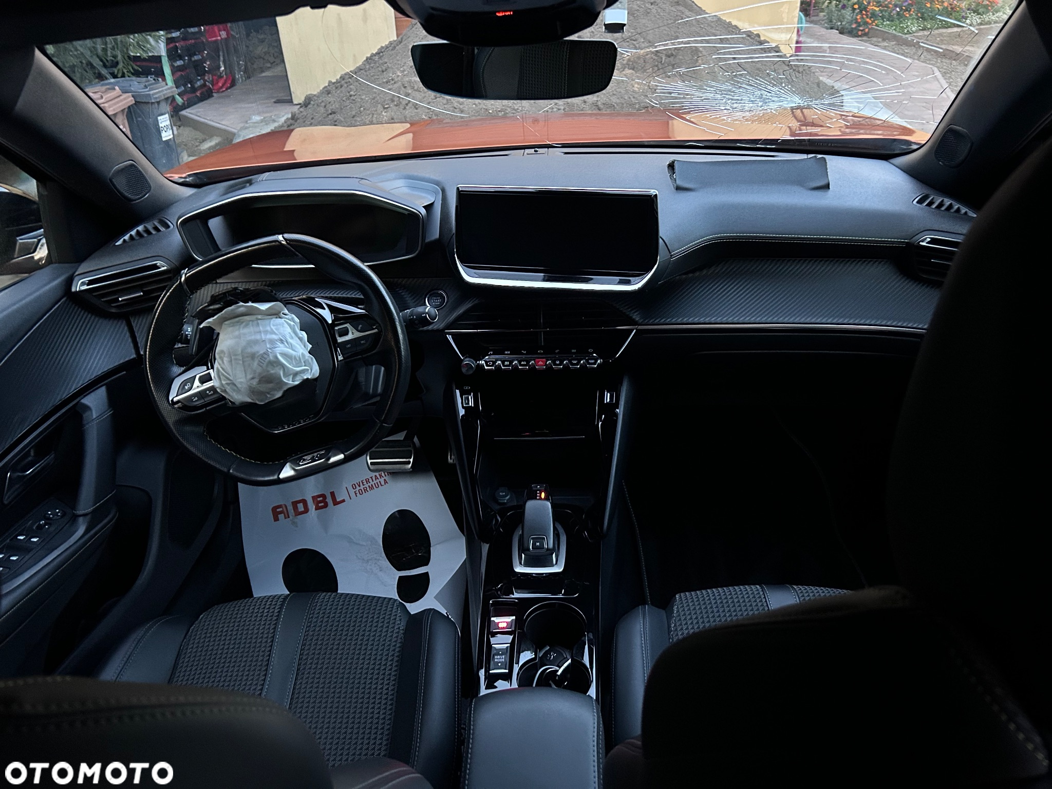 Peugeot 2008 BlueHDi 130 EAT8 GT - 13