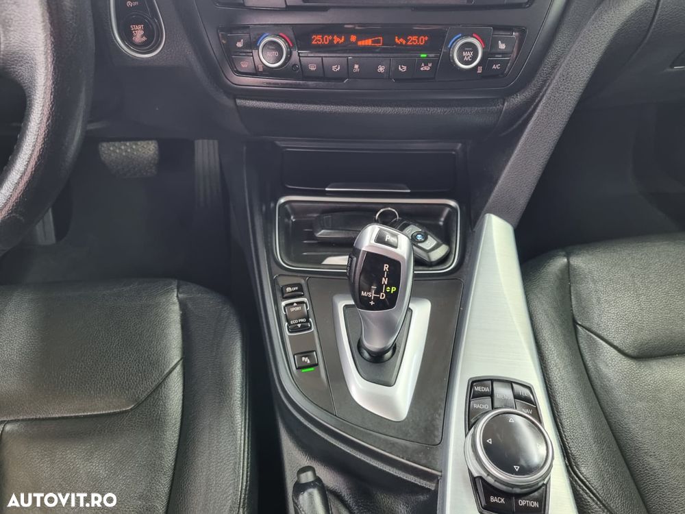 BMW Seria 3 320d GT Aut. - 12