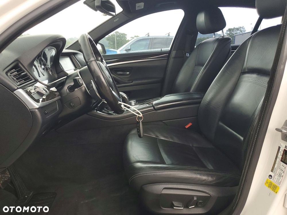BMW Seria 5 535i Sport-Aut Modern Line - 7