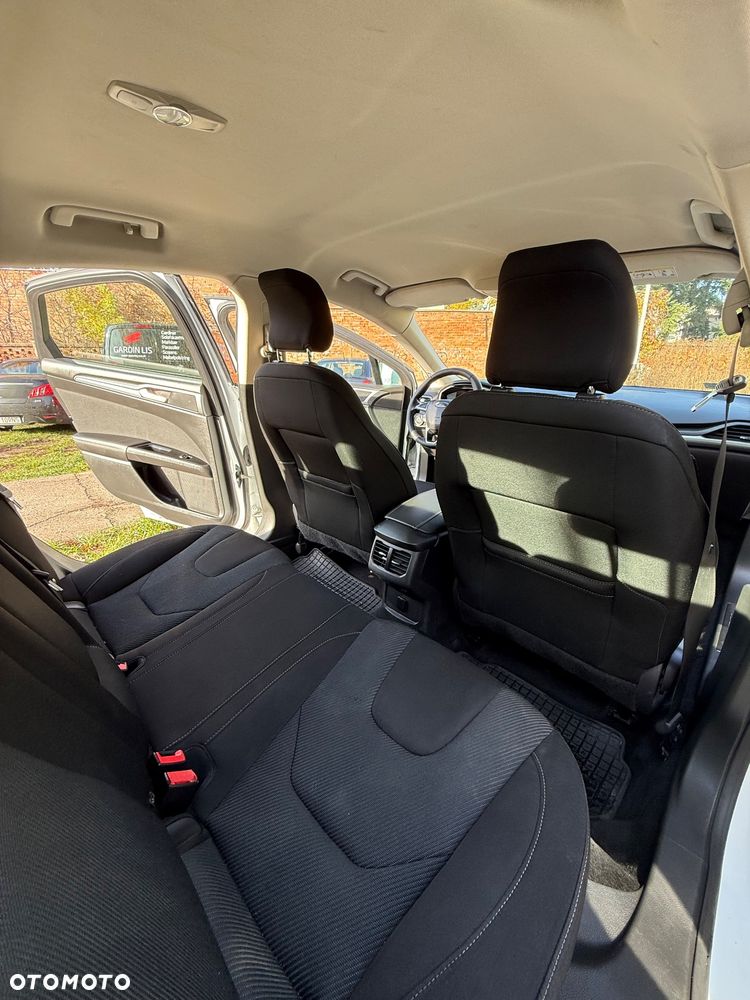 Ford Mondeo 2.0 TDCi Titanium PowerShift - 9