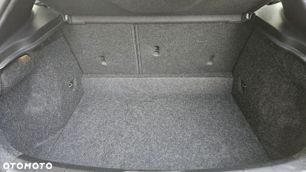 Volvo V40 D4 Momentum - 15