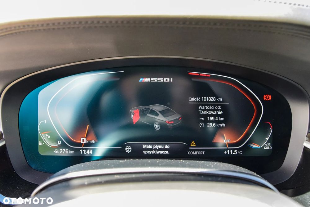 BMW Seria 5 M550i xDrive - 8