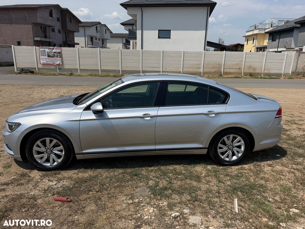 Volkswagen Passat 1.6 TDI Trendline - 4