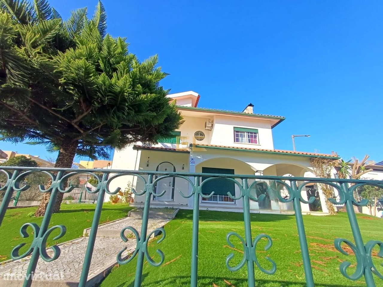 Moradia T5 unifamiliar - Tavarede - Grande imagem: 2/53