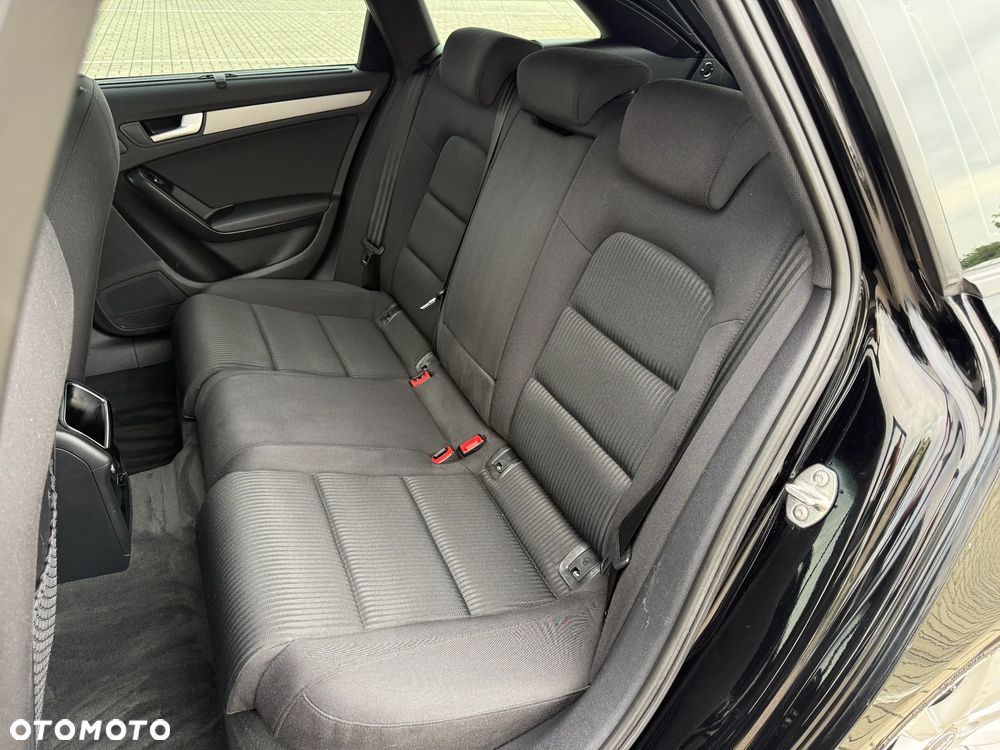 Audi A4 Avant - 11