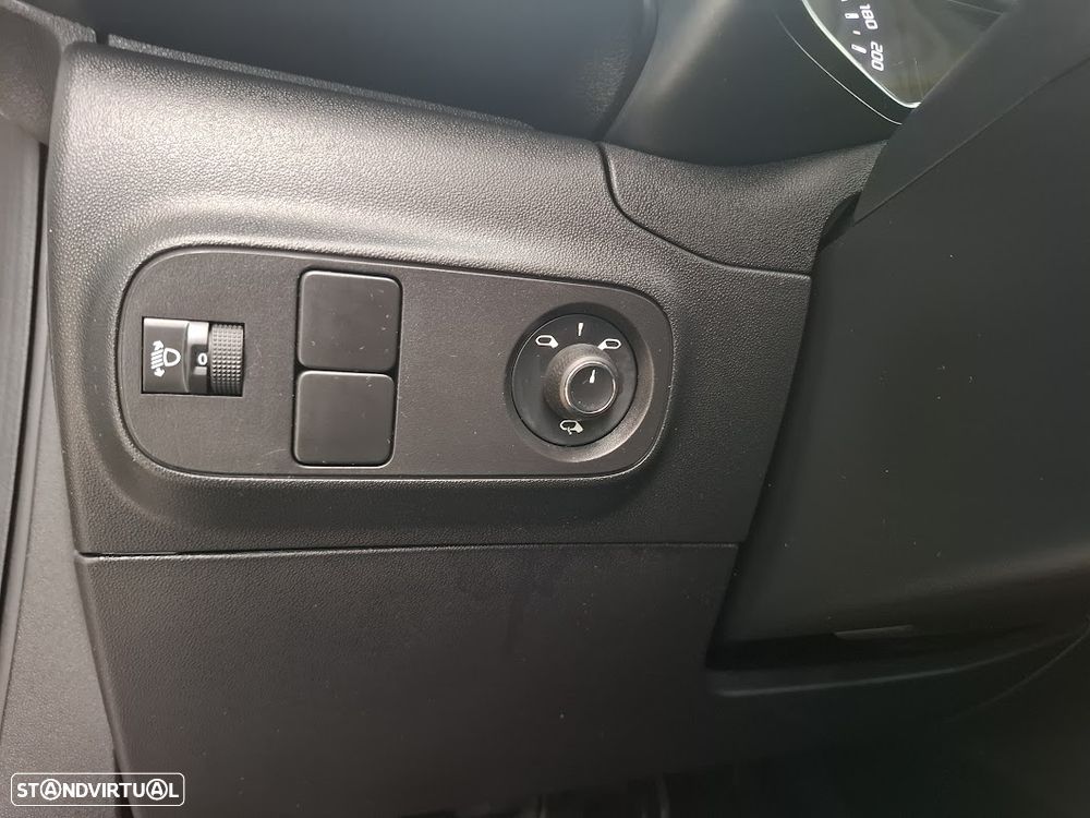 Citroën C3 1.2 PureTech C-Series - 25