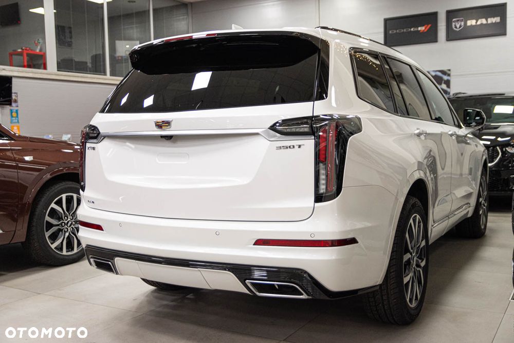 Cadillac XT6 - 24