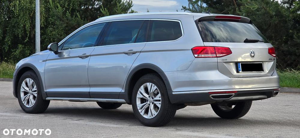 Volkswagen Passat Alltrack 2.0 TDI SCR 4Motion DSG - 3