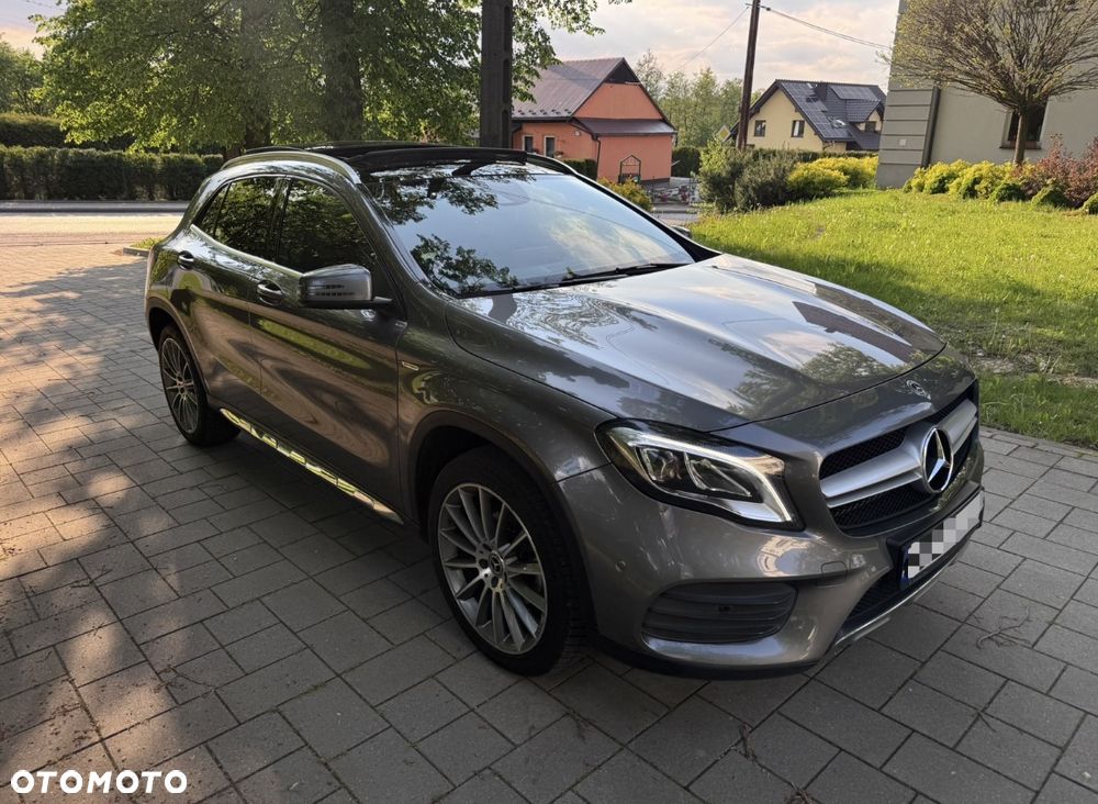 Mercedes-Benz GLA 220 d 7G-DCT AMG Line - 7