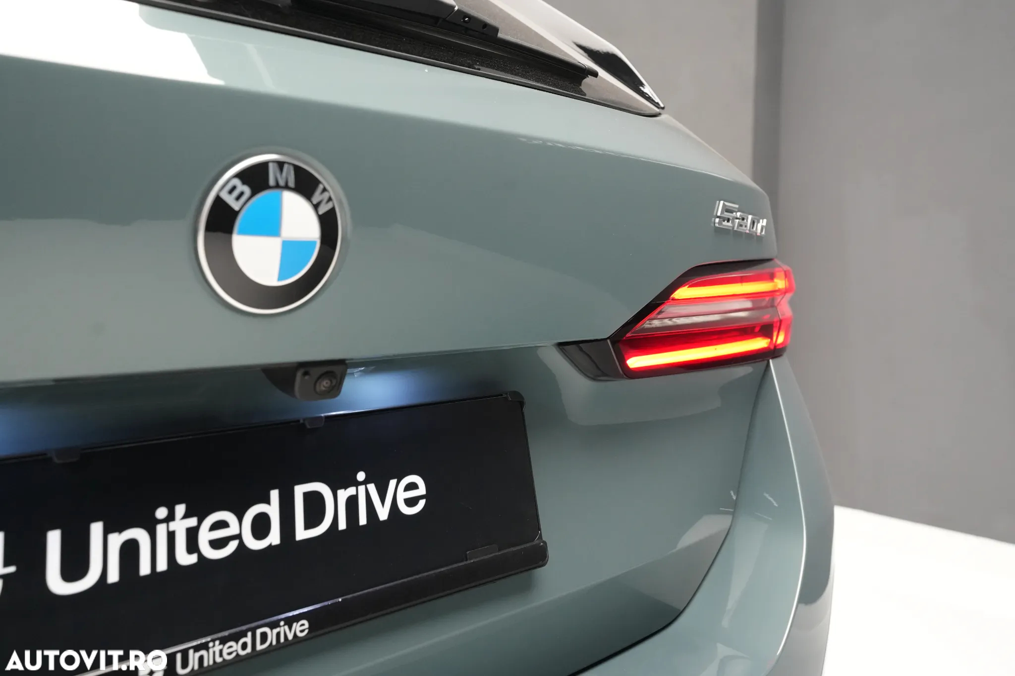 BMW Seria 5 520d xDrive AT MHEV - 39