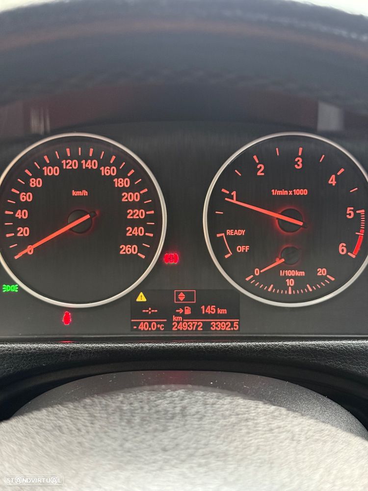 BMW 318 d - 17