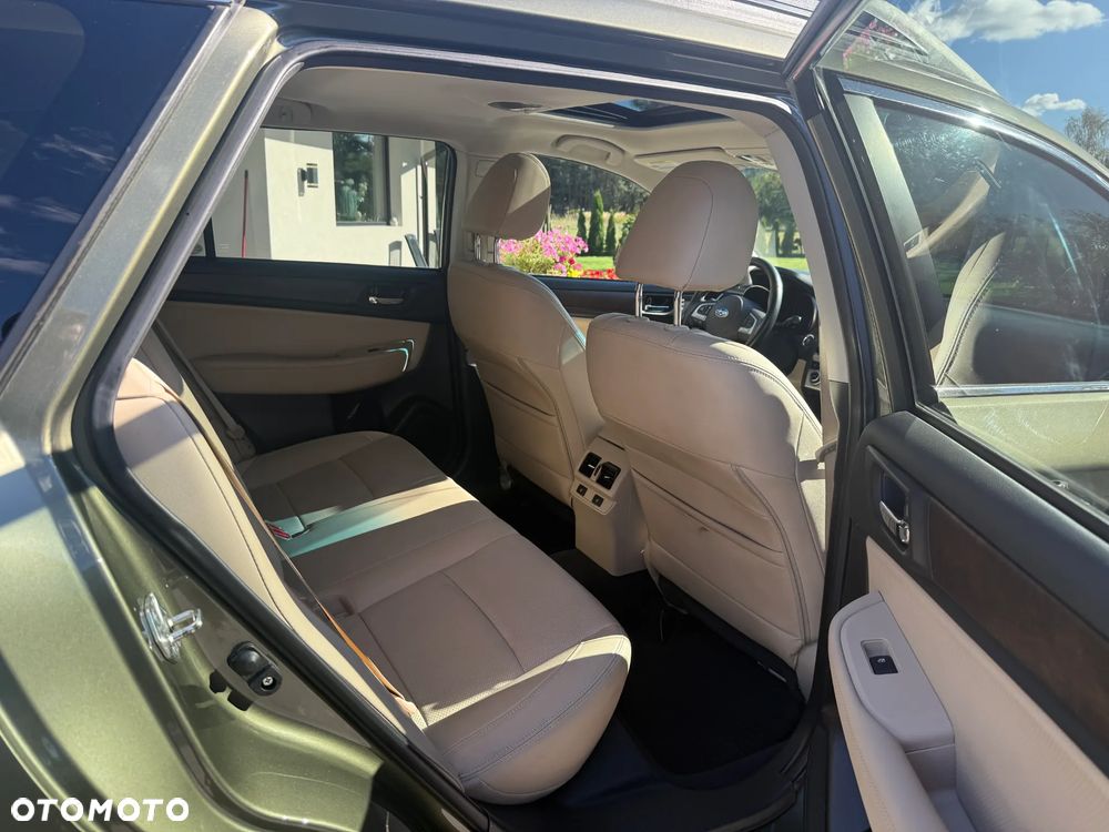 Subaru Outback 2.5i Exclusive - 25