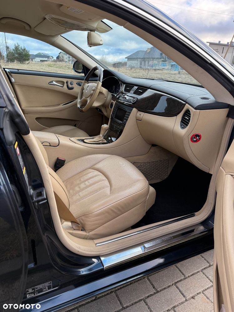 Mercedes-Benz CLS 500 - 4