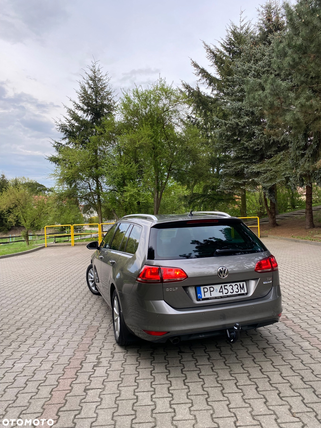 Volkswagen Golf 1.6 TDI BlueMotion Technology DSG Lounge - 19