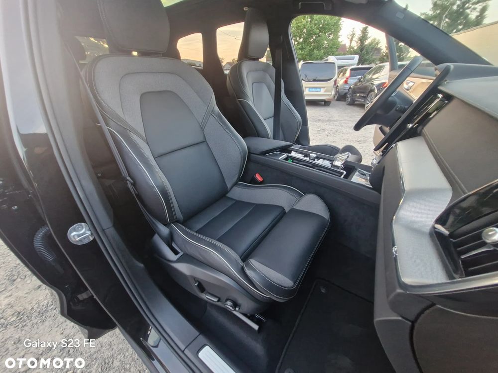 Volvo XC 60 T8 AWD Recharge Ultimate Black Edition - 17