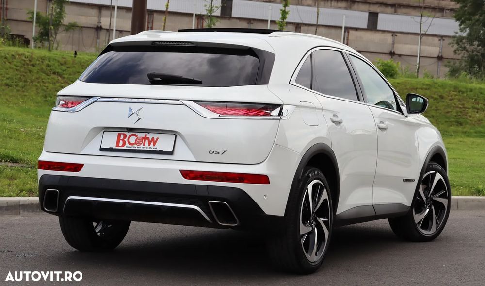 DS Automobiles DS 7 Crossback - 11