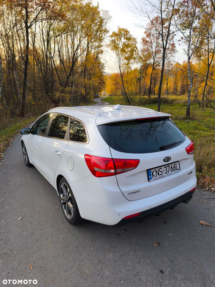 Kia Ceed Cee'd 1.6 CRDi GT Line DCT - 5