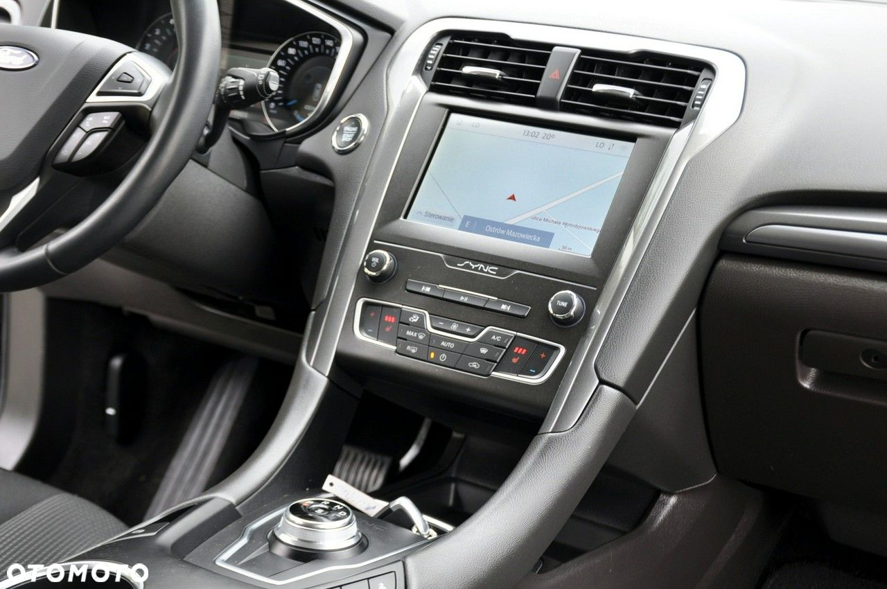 Ford Mondeo - 27