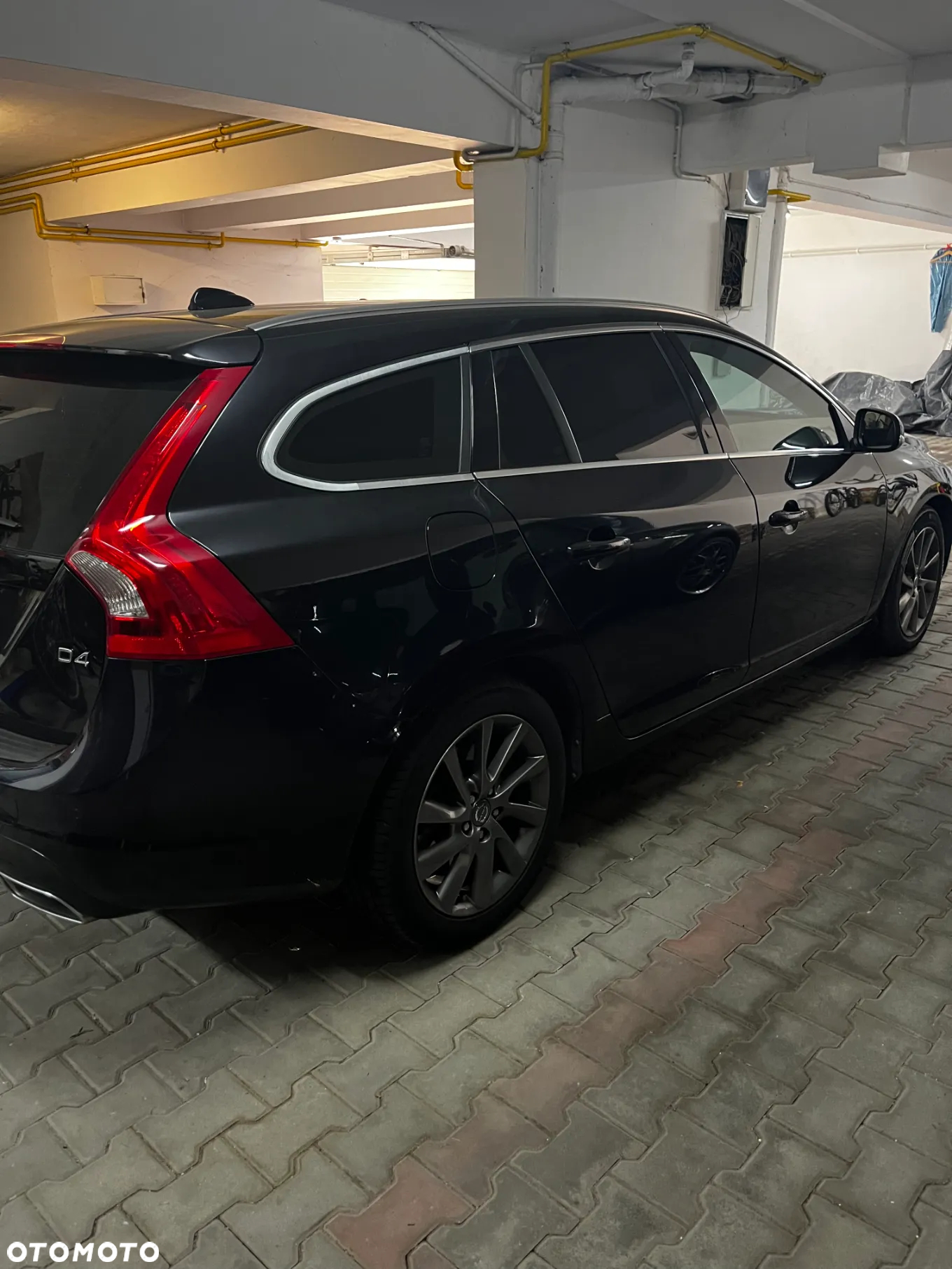 Volvo V60 D4 Drive-E Summum - 24