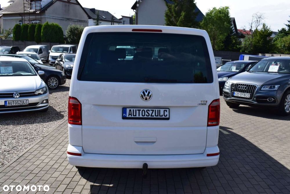 Volkswagen Caravelle - 7