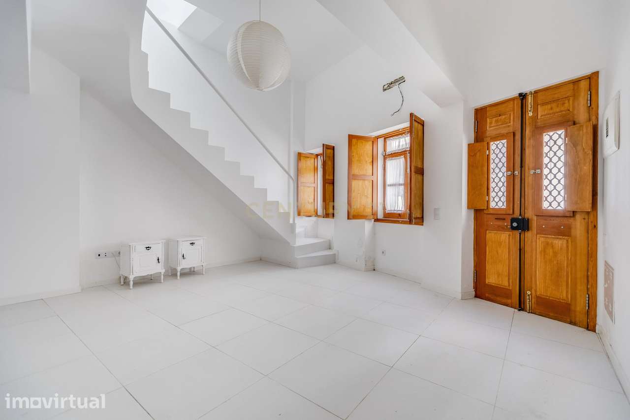 MORADIA T2 NA BAIXA DE OLHÃO C/ 2 PISCINAS - Grande imagem: 3/23