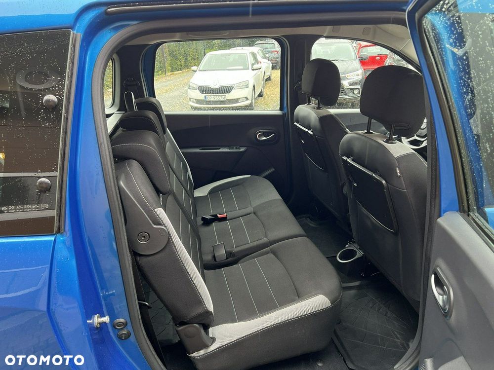 Dacia Lodgy 1.6 SCe Stepway S&S - 24