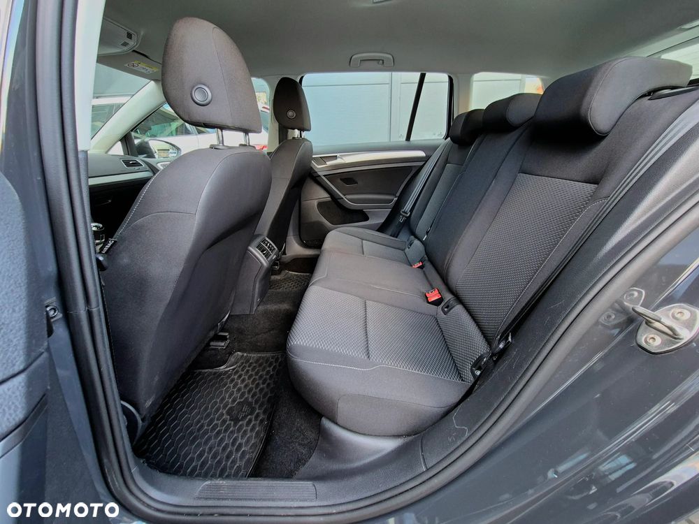 Volkswagen Golf VII 1.0 TSI BMT Trendline - 11