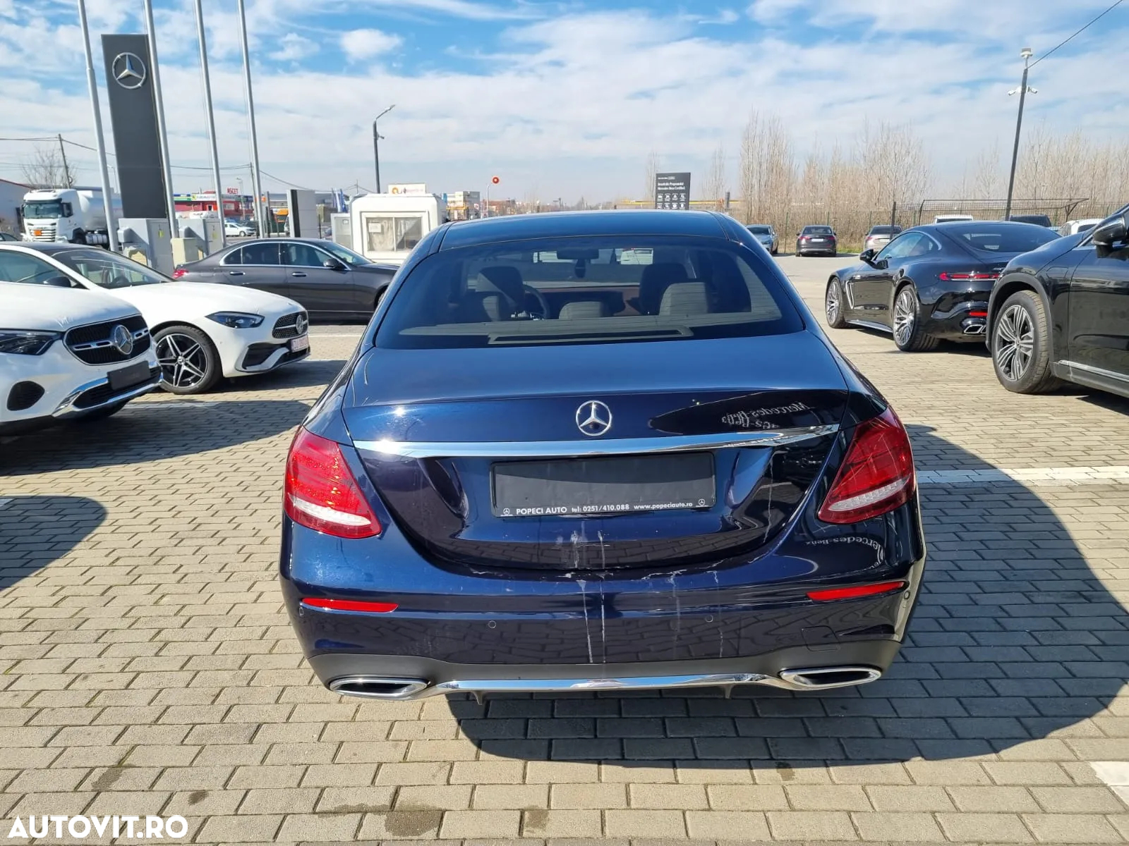 Mercedes-Benz E 400 d 4Matic 9G-TRONIC AMG Line - 4