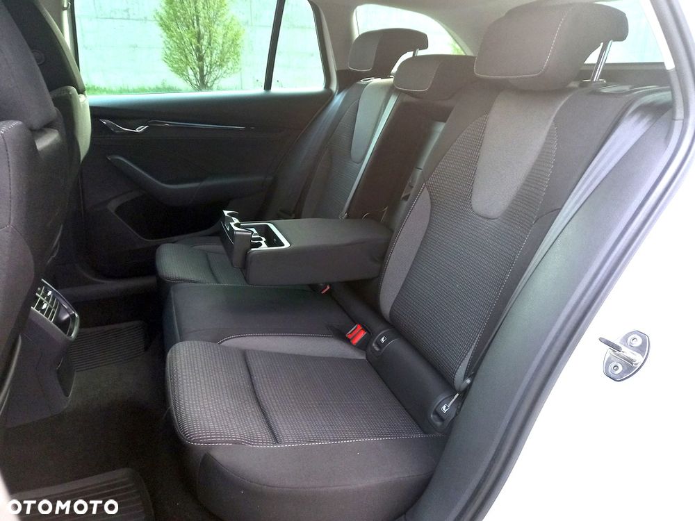Skoda Octavia 1.5 TSI GPF ACT Ambition - 9