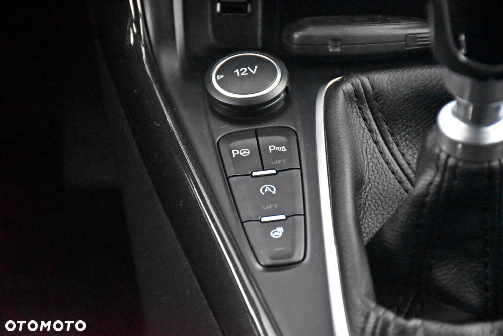 Ford Focus 1.5 TDCi Black Edition - 36