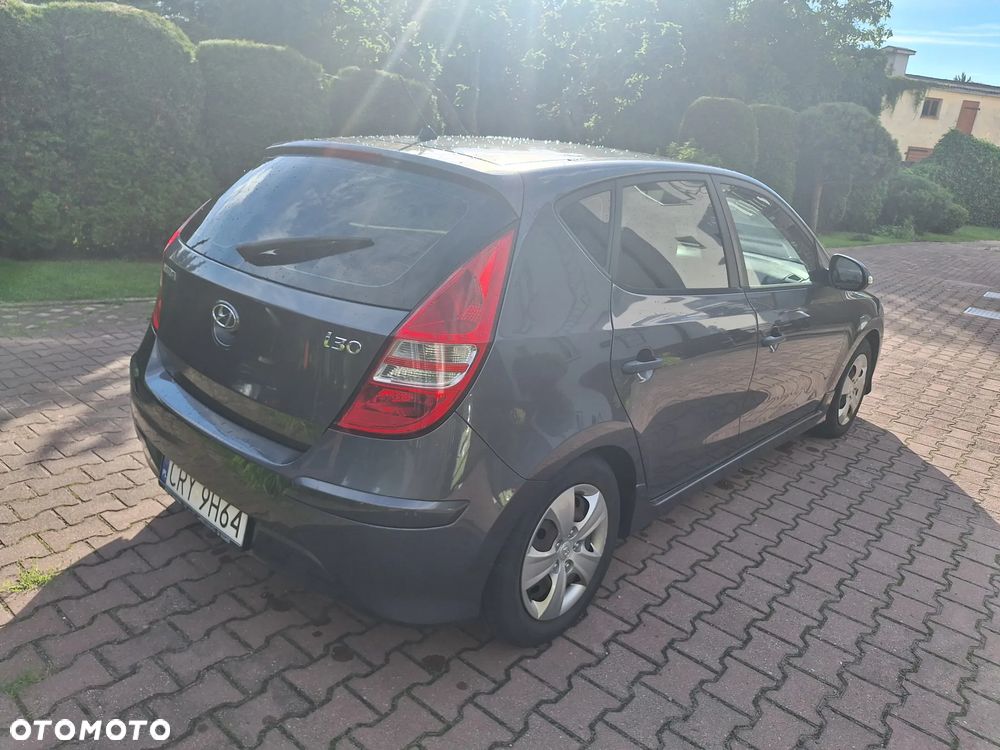 Hyundai i30 1.4 Classic + - 6