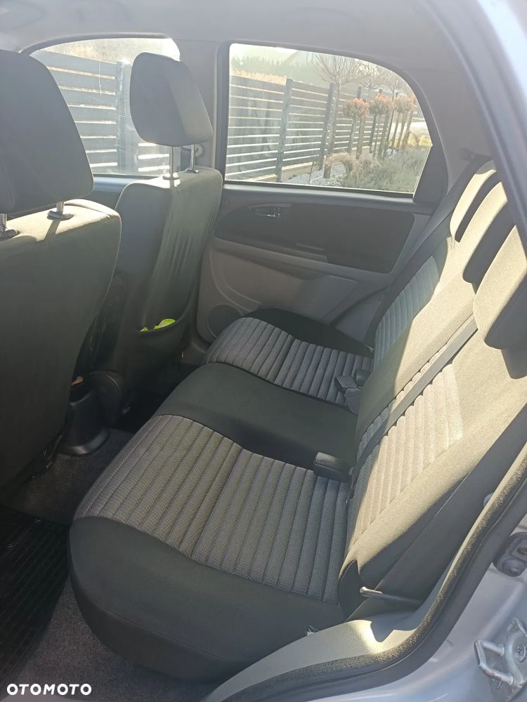 Suzuki SX4 2.0 DDiS 4x4 Comfort - 7