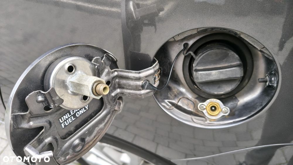 Toyota Verso 1.8 Sol plus NAVI 7os - 19