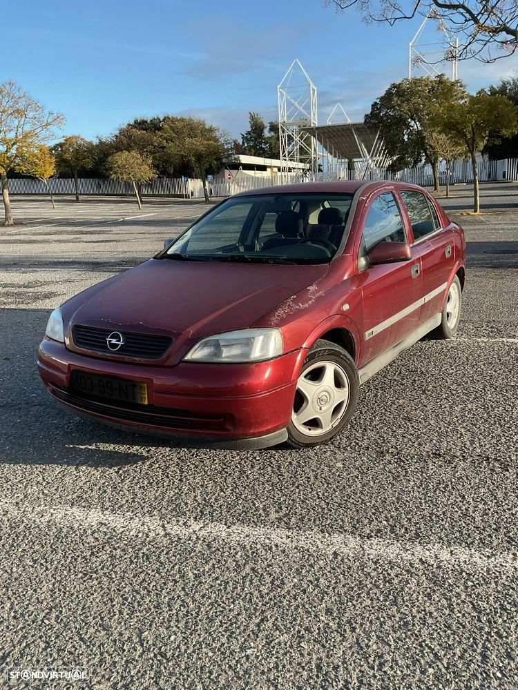 Opel Astra 1.4 Club - 1