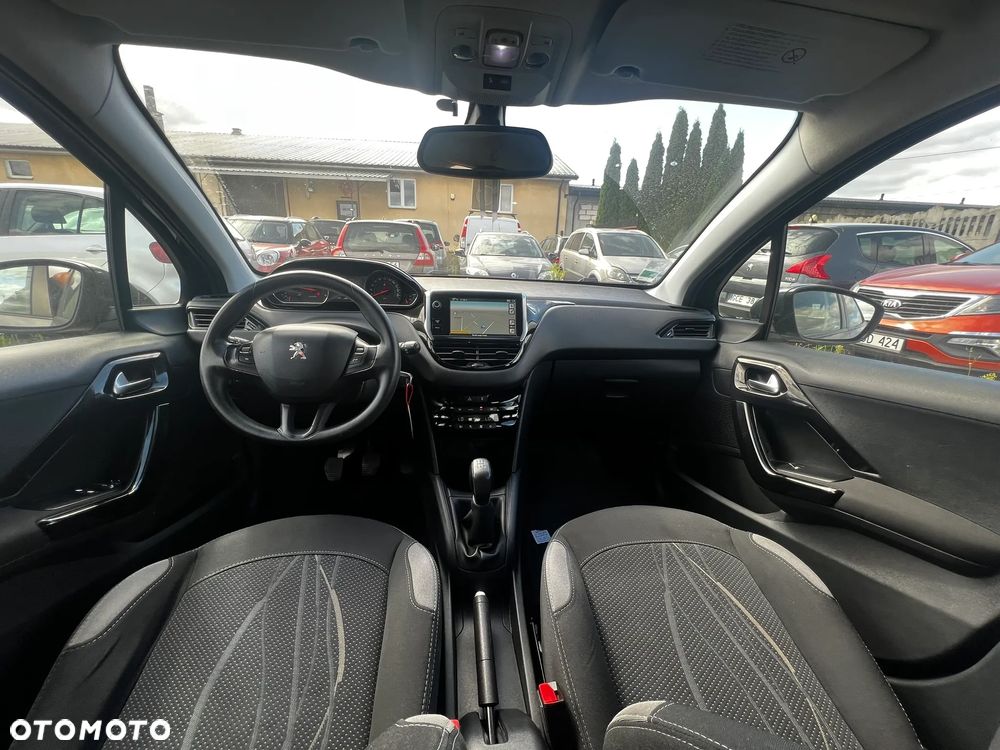 Peugeot 208 - 20