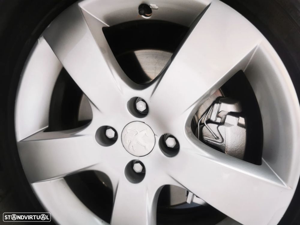 Peugeot 207 SW 1.6 HDi Outdoor FAP - 16