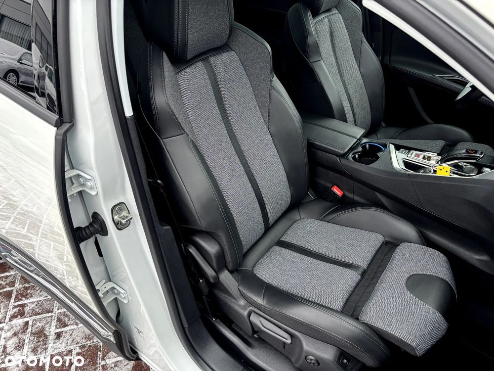 Peugeot 5008 1.6 PureTech Allure S&S EAT8 - 15