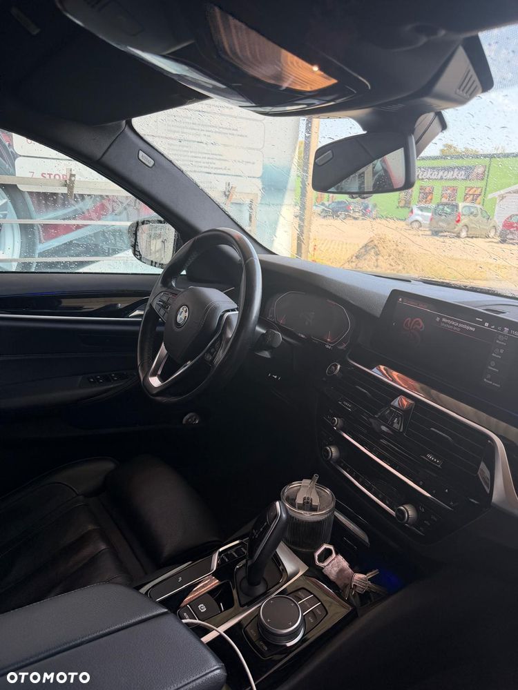 BMW Seria 5 530d Sport Line sport - 4