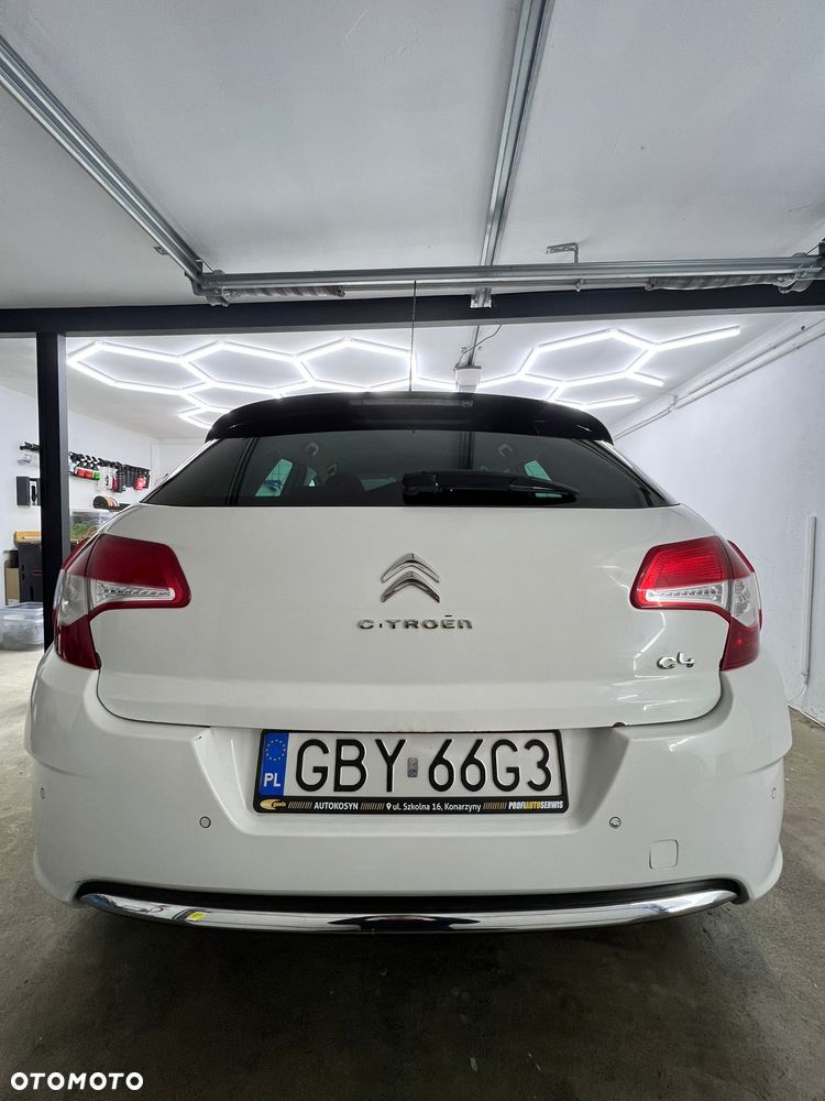 Citroën C4 1.6 HDi Attraction - 4