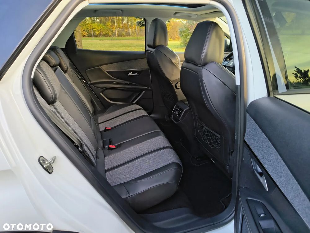 Peugeot 3008 BlueHDi 130 Stop & Start Allure - 17