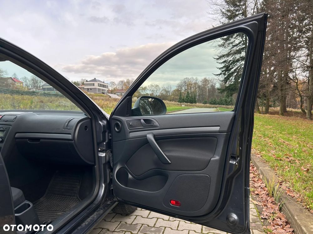 Skoda Octavia 1.6 - 32
