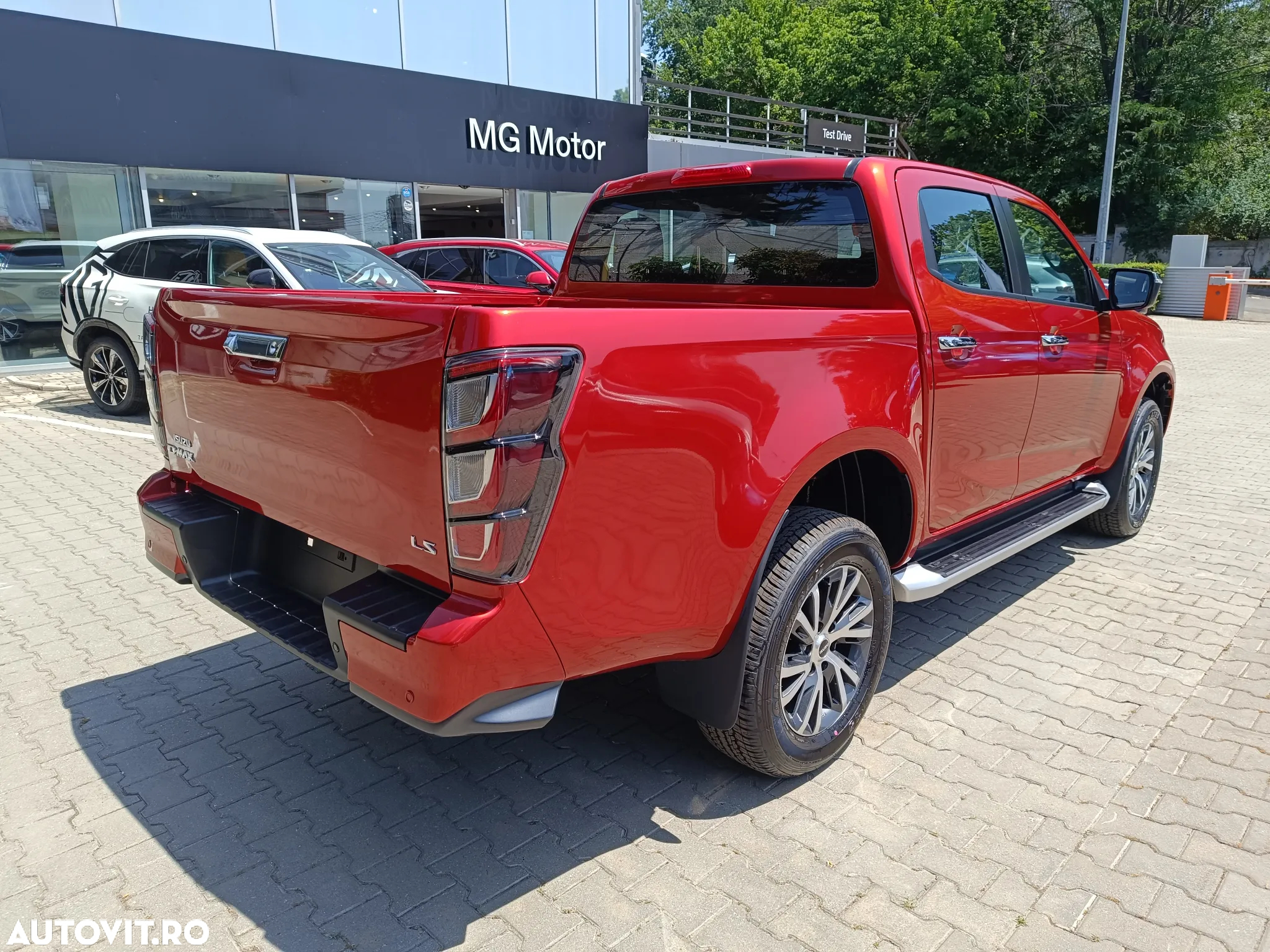 Isuzu D-Max 1.9 DSL 4x4 Double Cab 6AT Premium - 5