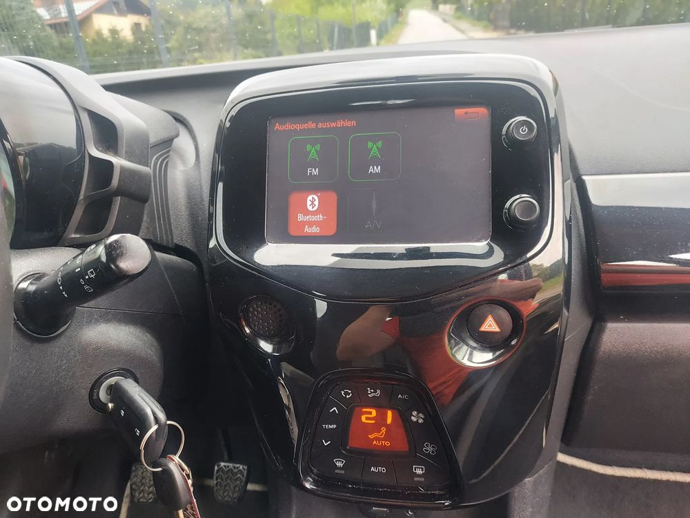 Toyota Aygo x-play Edition-S - 18
