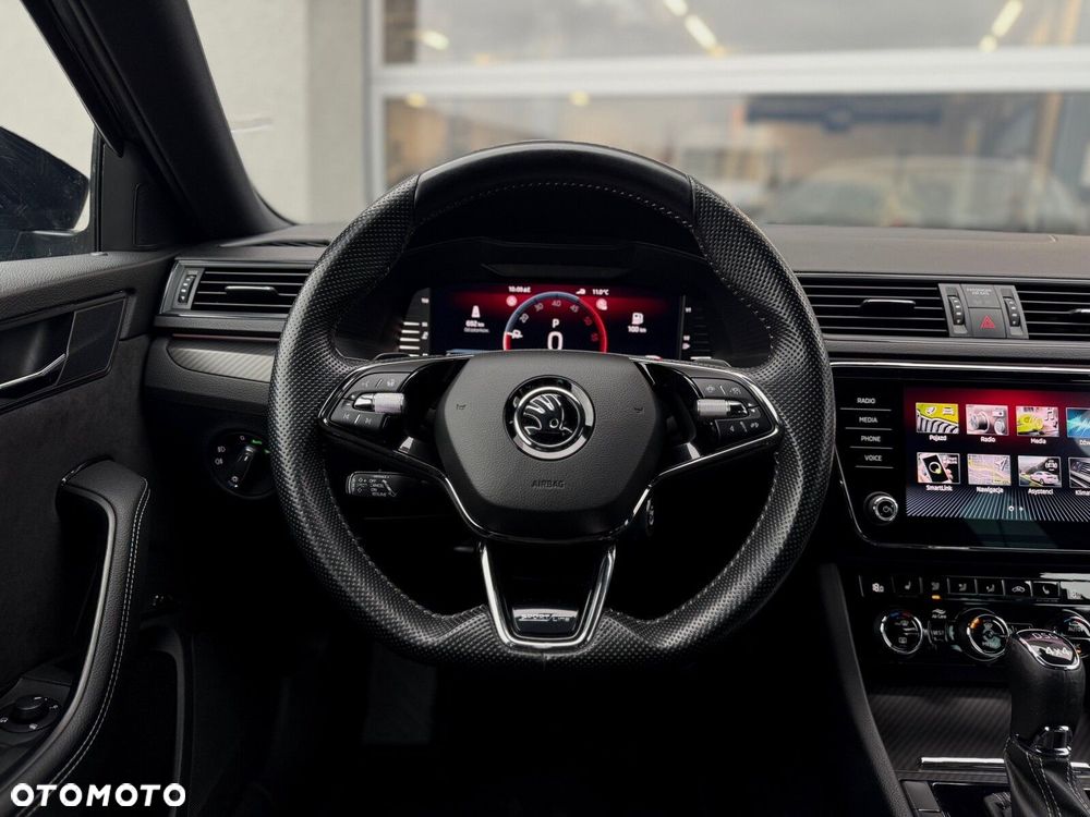 Skoda Superb 2.0 TDI SCR 4x4 Sportline DSG - 15