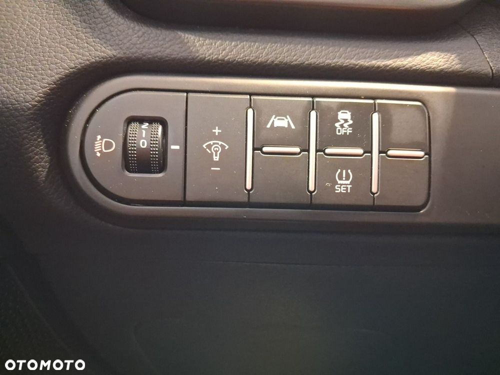 Kia XCeed - 31