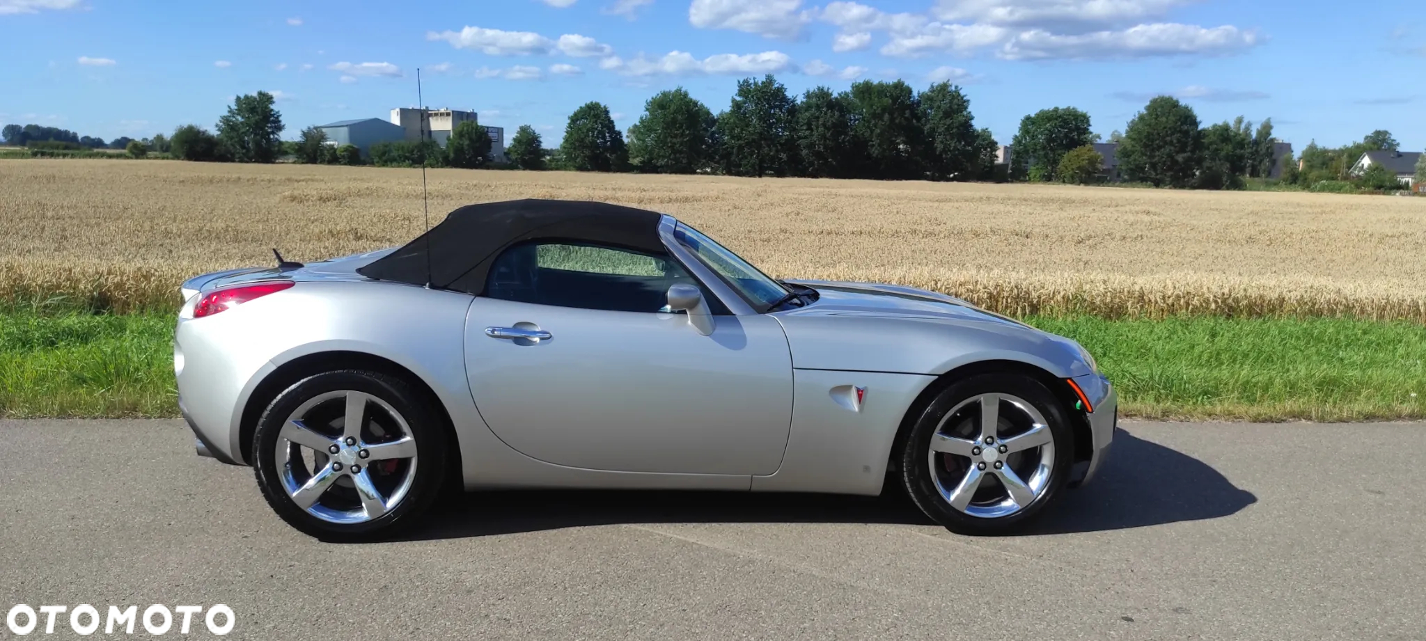 Pontiac Solstice - 12