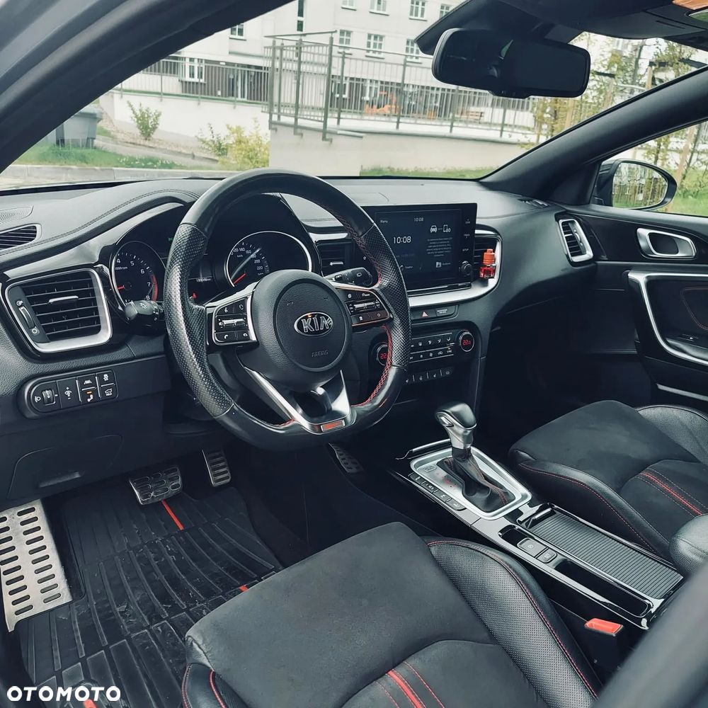 Kia ProCeed 1.6 T-GDI GT DCT - 22