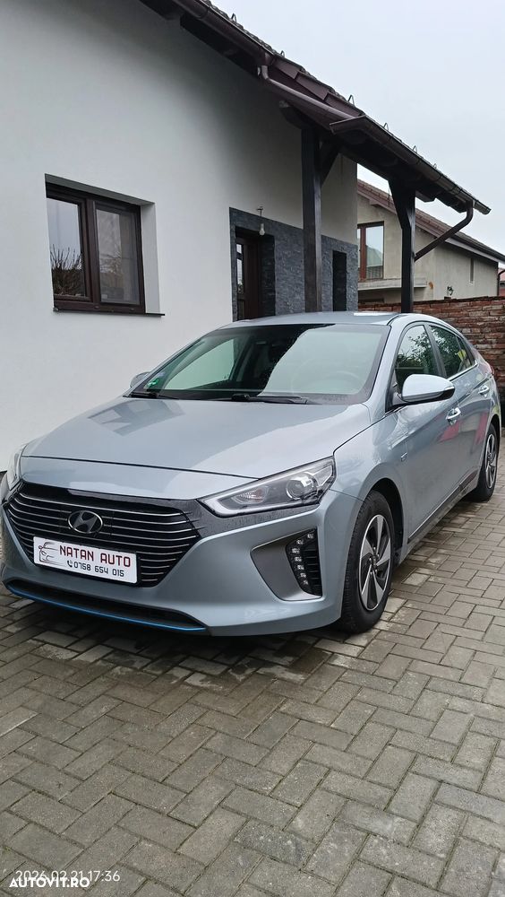 Hyundai IONIQ - 14